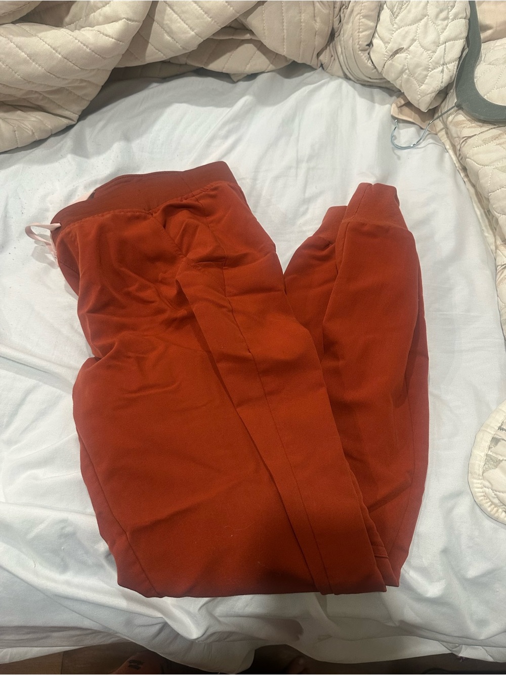 FIGS Straight-Leg Leggings in Rust